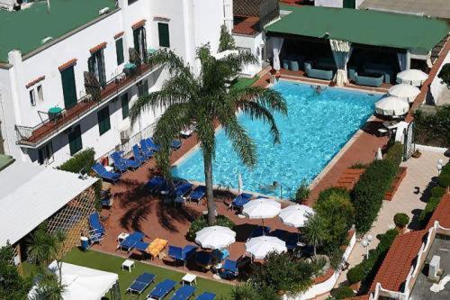 Hotel Lord Byron Форио Экстерьер фото